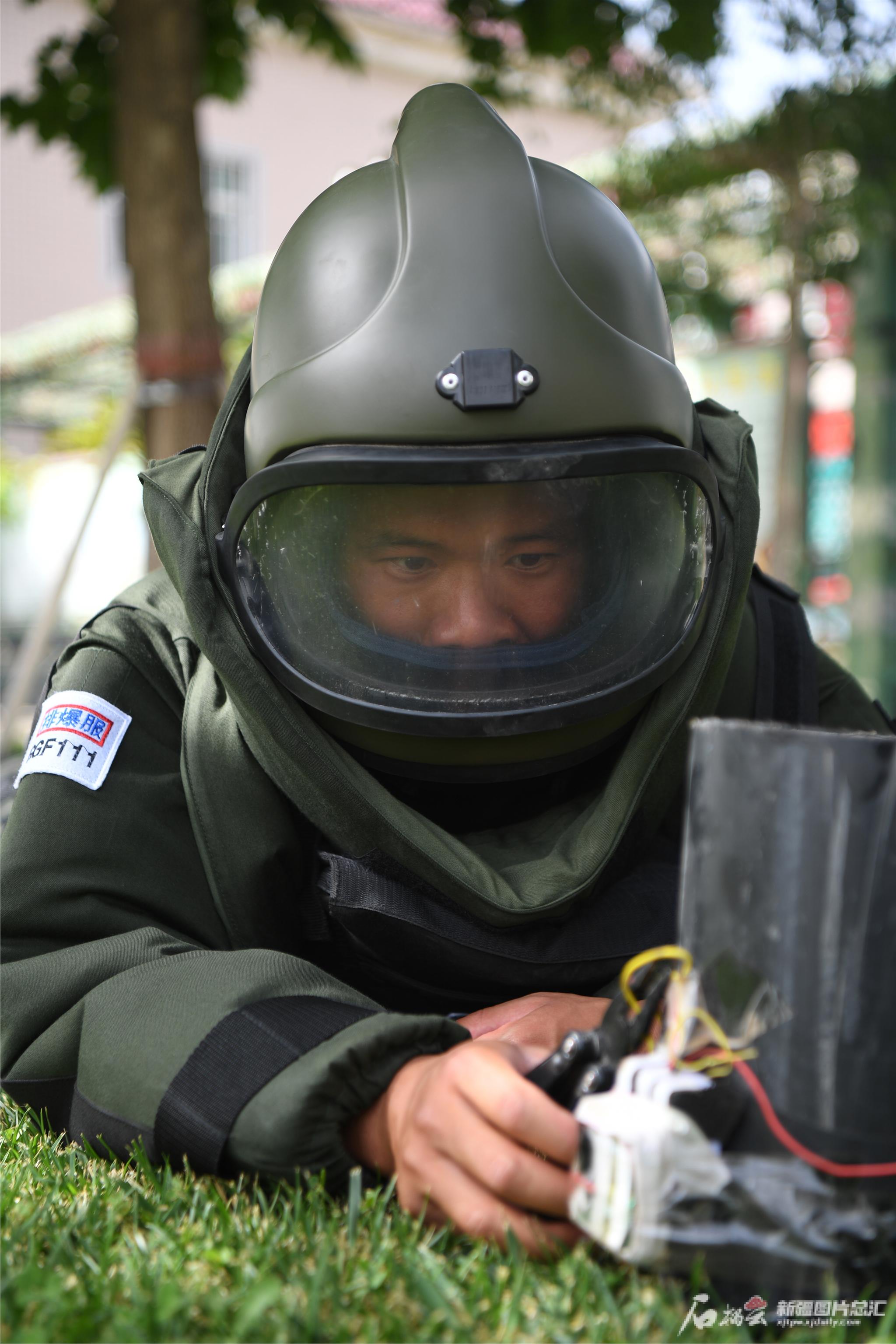 武警特战与机动部队，职责与特点解析，武警特战与机动部队，职责与特色详解