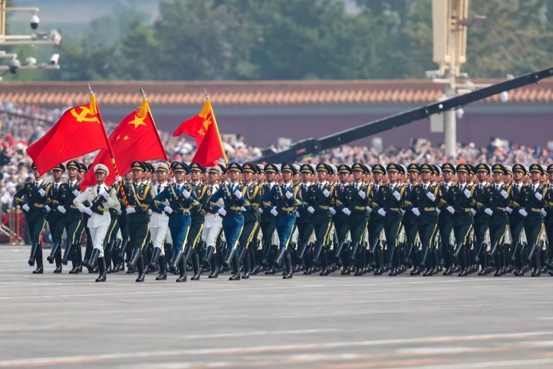 国庆70周年阅兵，高清4K影像展现大国风采与荣耀时刻，国庆70周年阅兵，高清4K影像见证大国荣耀时刻