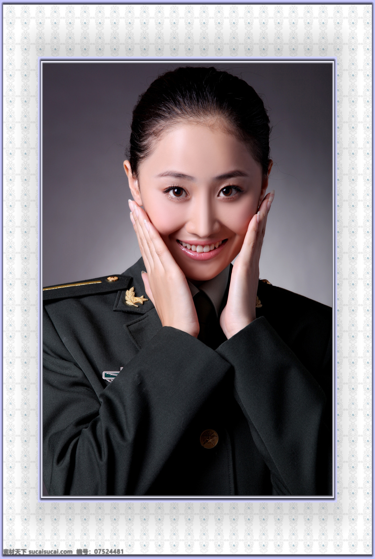 探索美丽与力量的交融，漂亮女兵军人照片图片，女兵风采，美丽与力量的完美交融