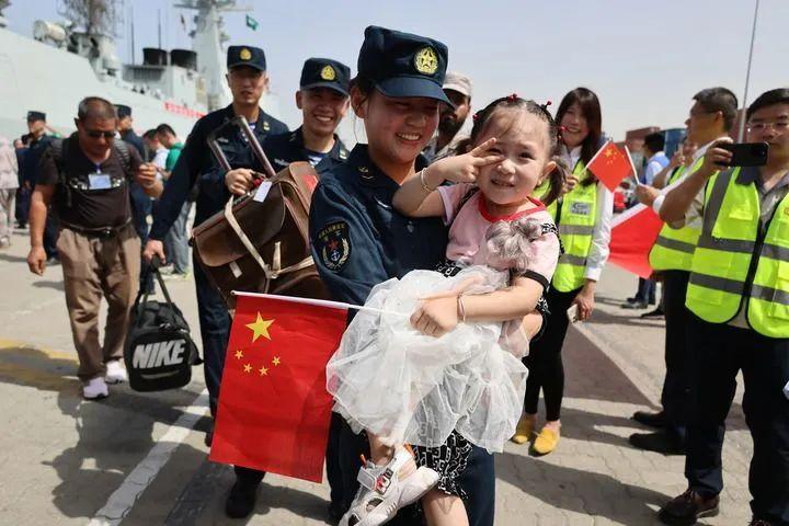 国防军事现代化，探索与前进，国防军事现代化，探索之路，前进之征