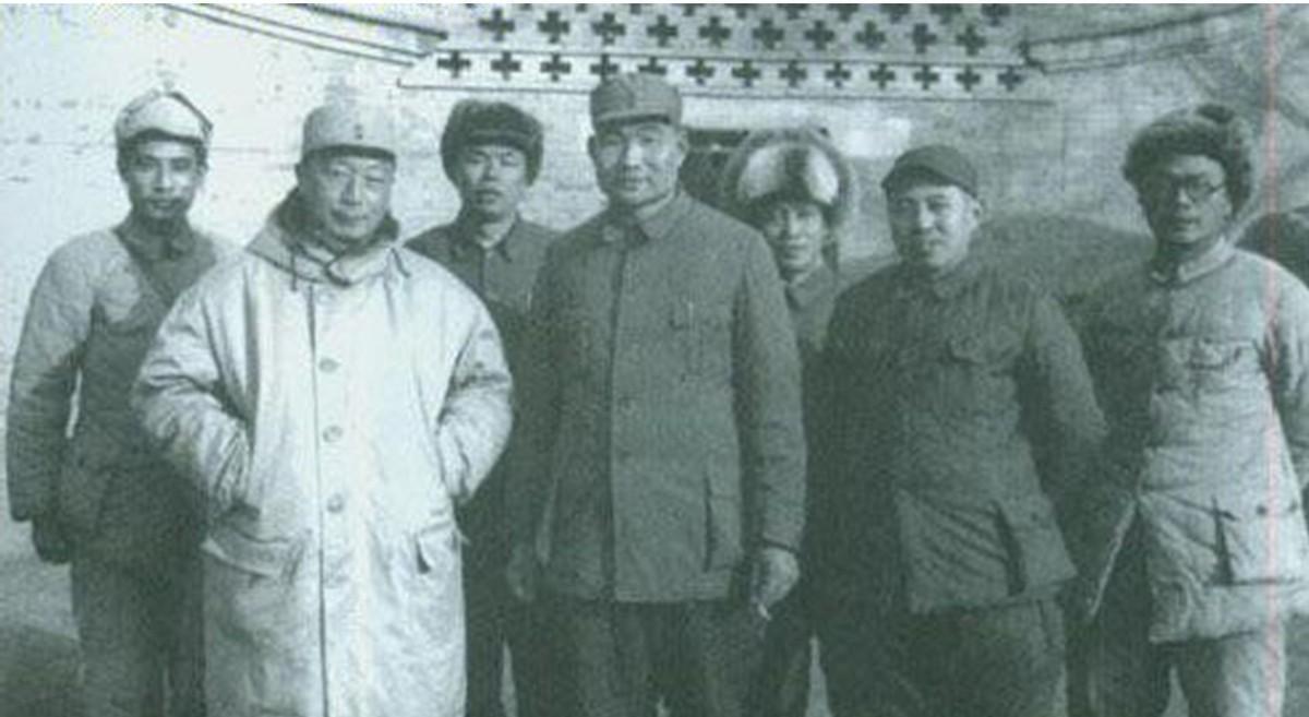 军改后军官与士兵比例的变化及其影响，军改后军官与士兵比例调整及其深远影响