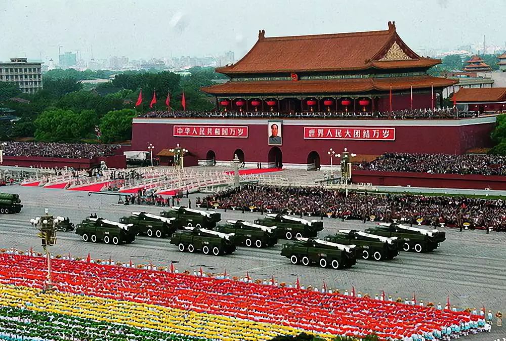 国庆70周年大阅兵开场，壮丽启幕，展现大国风采，国庆70周年大阅兵壮丽启幕，展现大国风采与力量