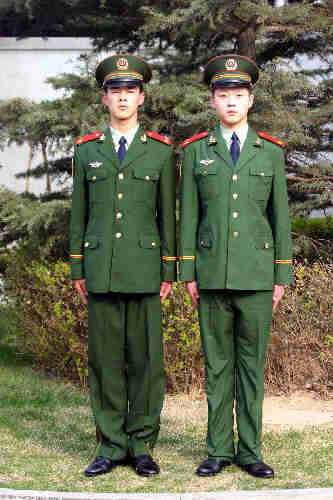 武警夏季常服图片展示及解析，武警夏季常服图片展示与解析