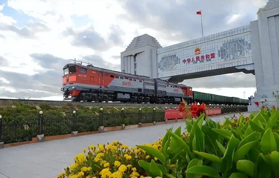 俄罗斯在俄乌冲突的局势下是否快战败了？解析与观点，俄乌局势下的俄罗斯战略解析与观点分歧，是否接近战败？