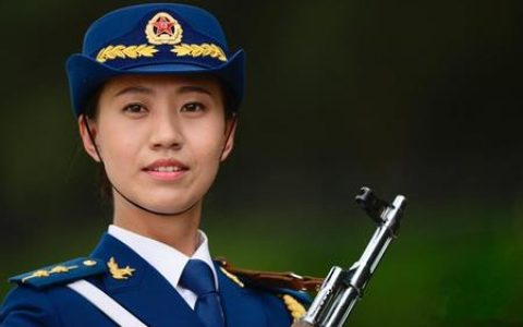 中国女兵 第4页