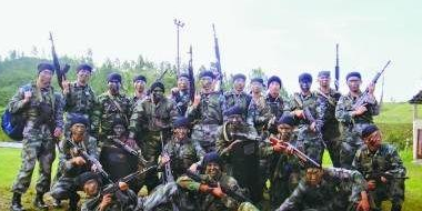 猎人学校中国学员揭秘，谁在其中崭露头角？，猎人学校中国学员揭秘，谁在精英训练中崭露头角？