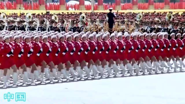 非洲女兵阅兵图片，展现力量与荣耀的瞬间，非洲女兵阅兵瞬间，力量与荣耀的展现