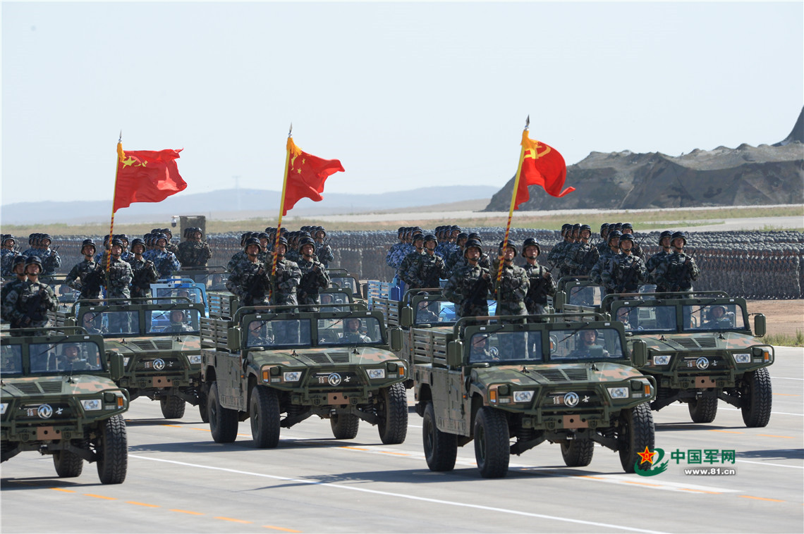 朱日和阅兵视频回放，回顾历史瞬间，领略大国风采，朱日和阅兵回顾，历史瞬间展现大国风采