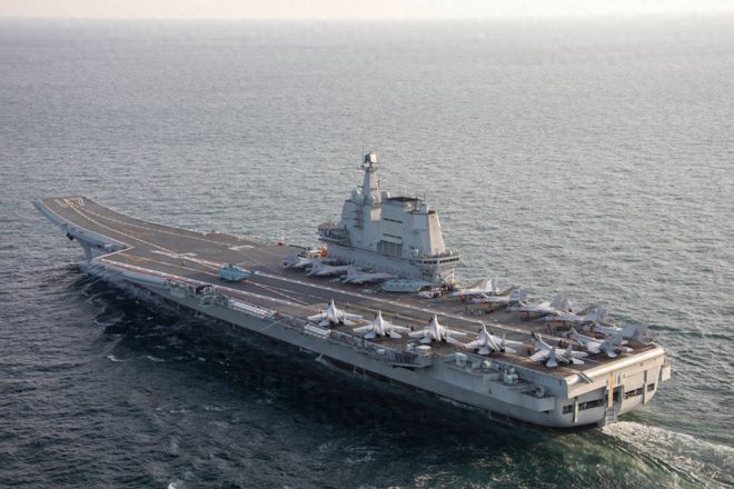 辽宁舰下水，中国海军建设的里程碑事件，辽宁舰下水，中国海军建设的重大里程碑事件