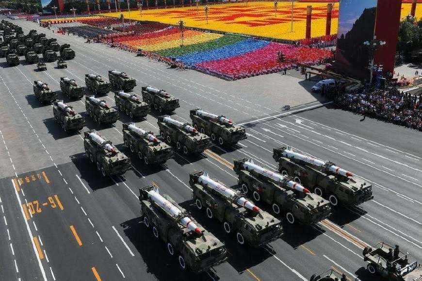 中国阅兵大比拼，壮丽军容展现国家力量，中国阅兵盛况，壮丽军容彰显国家力量