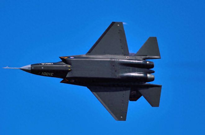 中国最新歼击机歼-35，技术领先，展现空中霸主风采，中国歼-35空中霸主风采展现，技术领先引领空中新纪元
