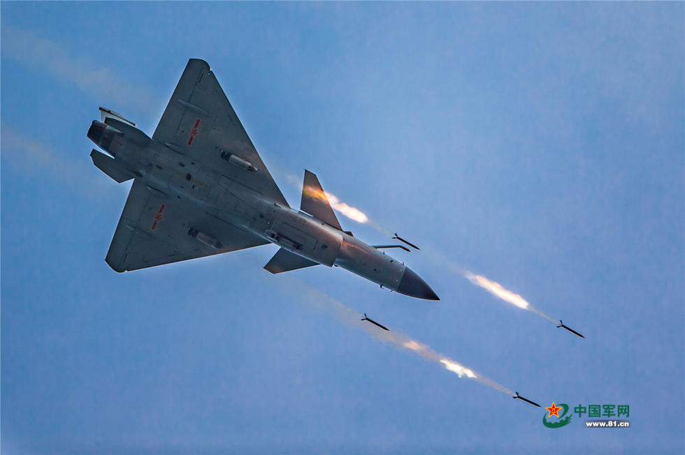 中国空军为什么这么厉害，深度解析其优势与实力，深度解析，中国空军的实力优势与卓越表现