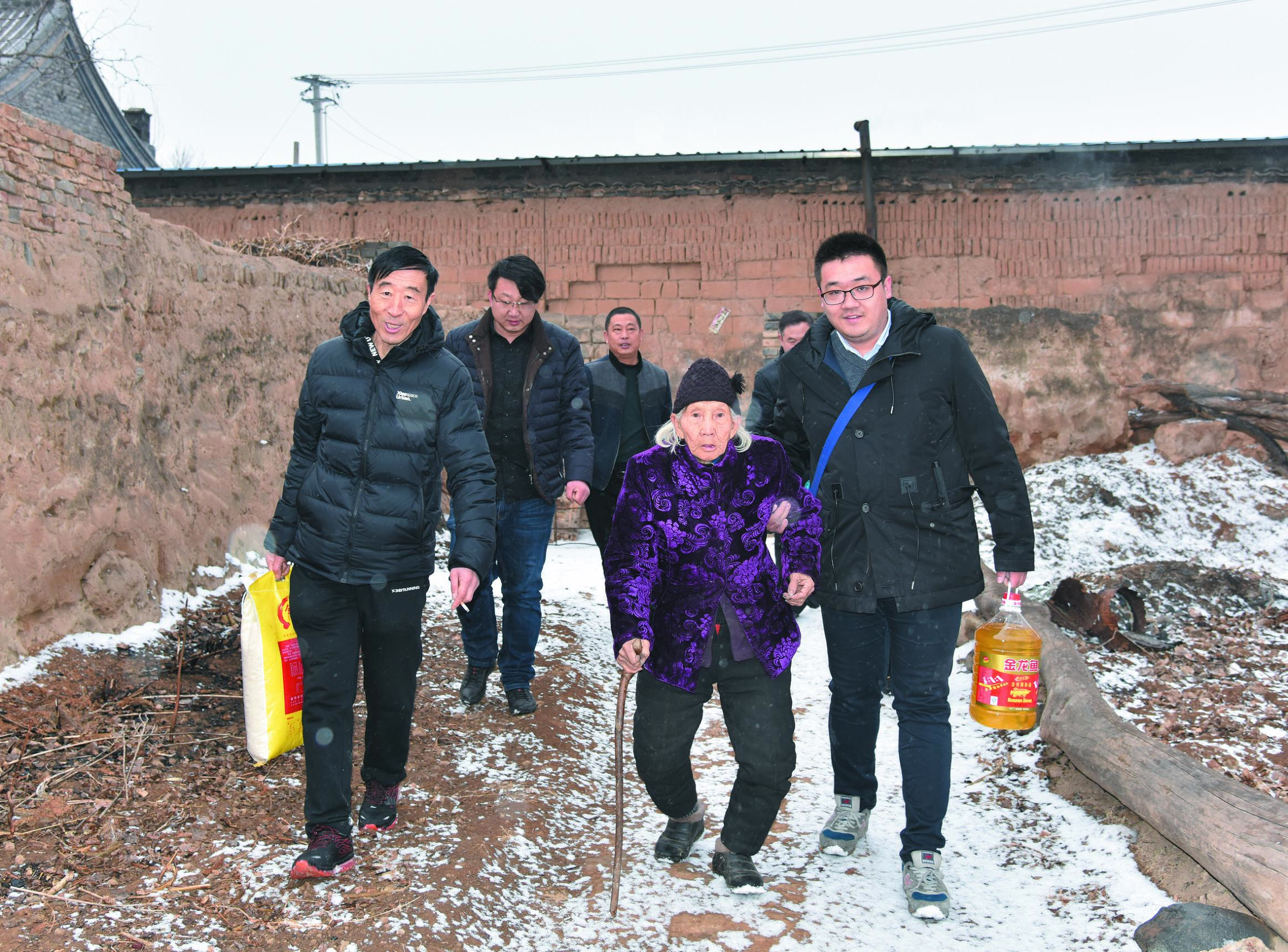 世界新闻头条下载按装，一站式获取全球资讯的便捷途径，全球资讯一键获取，世界新闻头条下载安装指南
