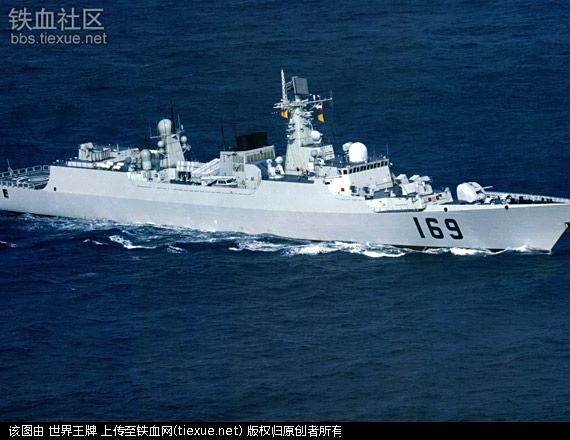 武汉科技馆旁边的军舰，一段历史与现代的交融之旅，武汉科技馆旁军舰，历史与现代的交融之旅