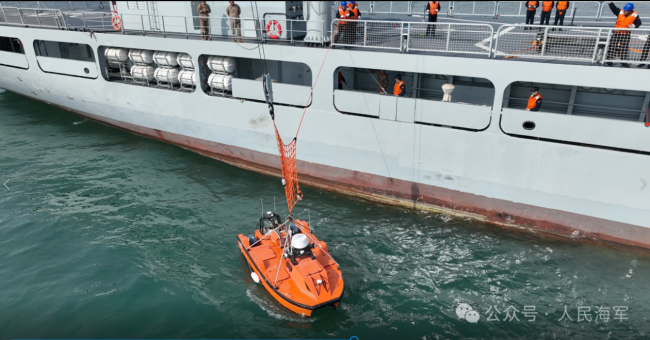 大连海军水面舰艇学院，培养精英人才的摇篮，大连海军水面舰艇学院，精英人才的摇篮培育地