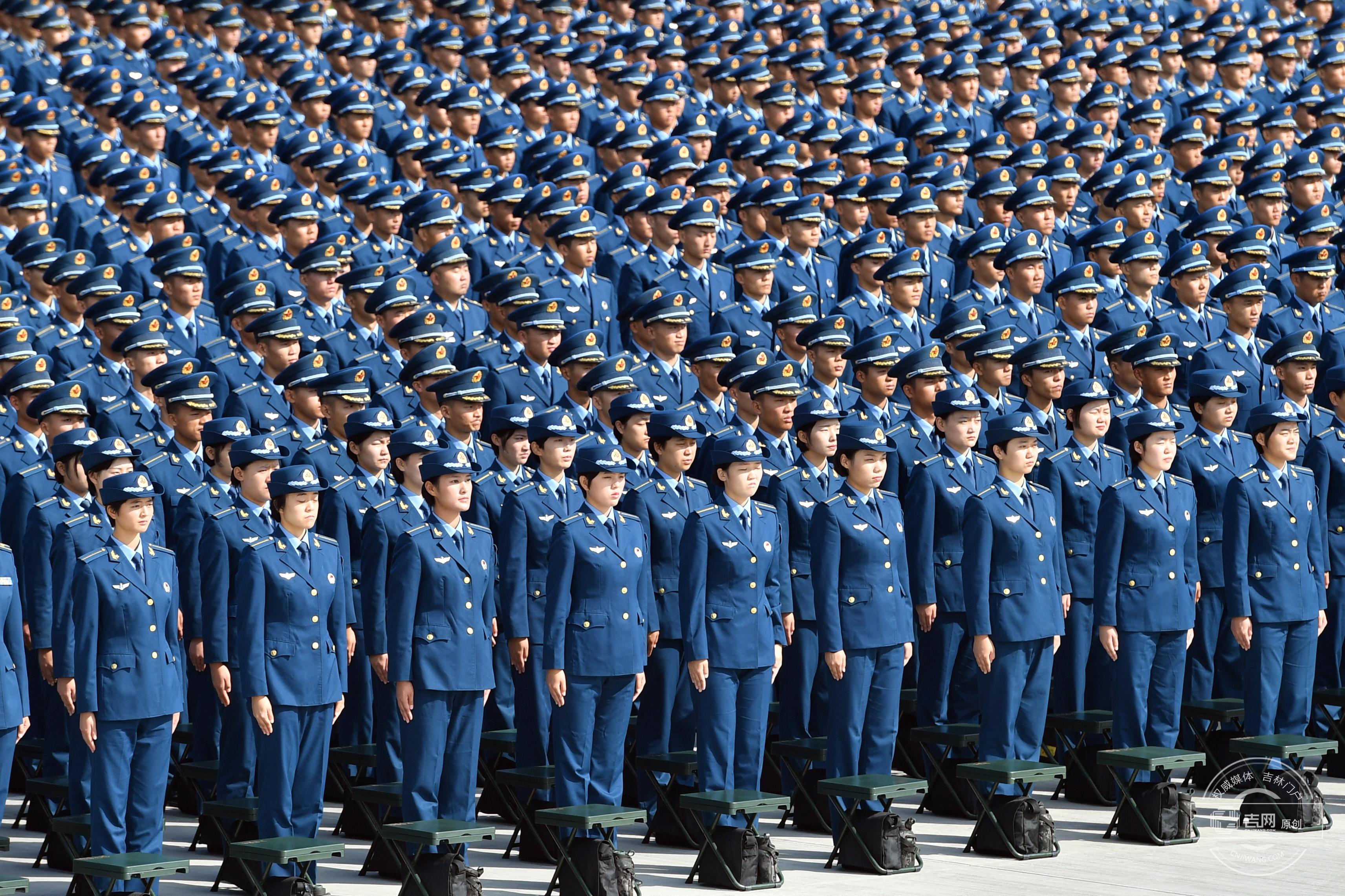 空军航空大学录取分数揭秘，你需要多少分才能踏入这所顶尖学府？，空军航空大学录取分数揭秘，跨入顶尖学府的门槛是多少？