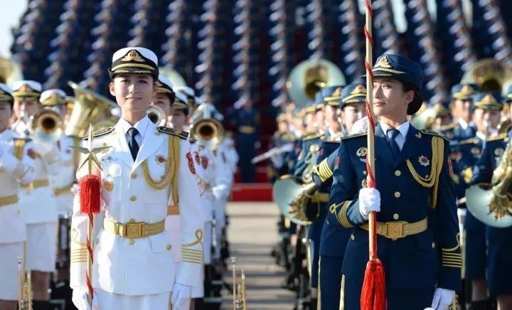 中国女兵方队电影，荣耀与力量，中国女兵方队电影，荣耀与力量的见证