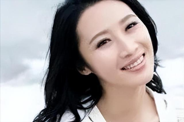 许婉与袁圣晰关系，深度解析他们的联系与互动，许婉与袁圣晰关系深度解析，联系与互动的探究