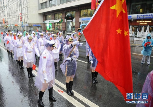 中国女兵仪仗队亮相莫斯科，展现力量与荣耀，中国女兵仪仗队在莫斯科展现力量与荣耀风采
