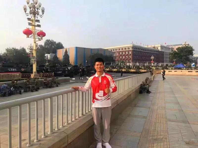 重温历史瞬间，回顾香港回归阅兵盛典，香港回归阅兵盛典，历史瞬间的重温与回顾