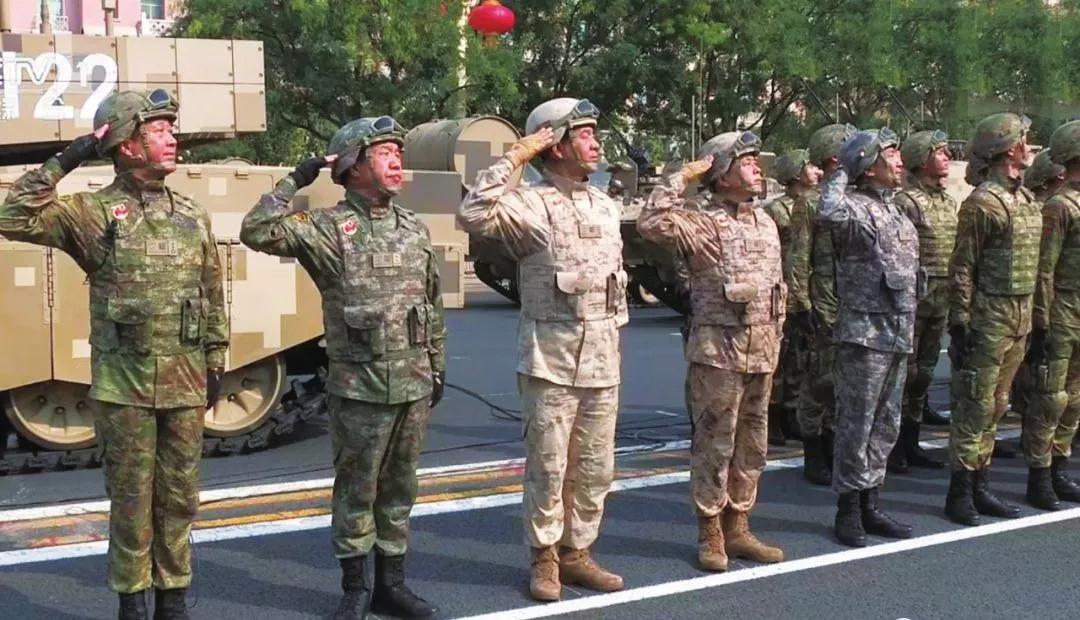 水墨迷彩与星空迷彩，哪个更胜一筹？，水墨迷彩与星空迷彩，谁更胜一筹？对比解析