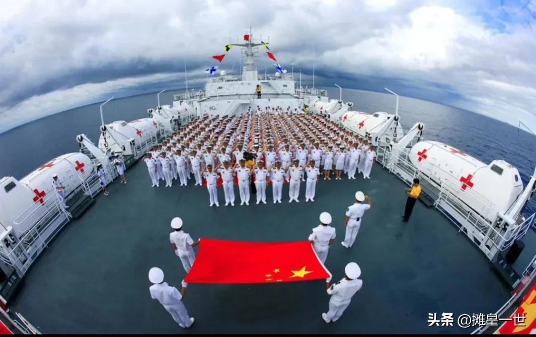 全球首艘标准航空母舰，历史沿革与深远影响，全球首艘标准航空母舰，历史沿革与全球深远影响揭秘