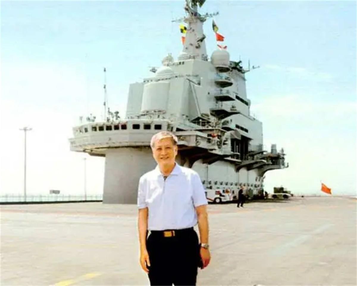 辽宁舰高清大图壁纸，探索中国海军力量的壮丽画卷，辽宁舰高清壁纸揭示中国海军力量的壮丽画卷