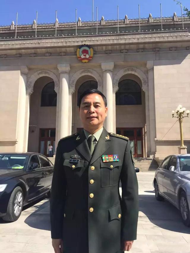 军事频道主持人及军事专家，深度解析军事领域的关键角色，军事频道主持人与专家深度解读军事领域核心角色