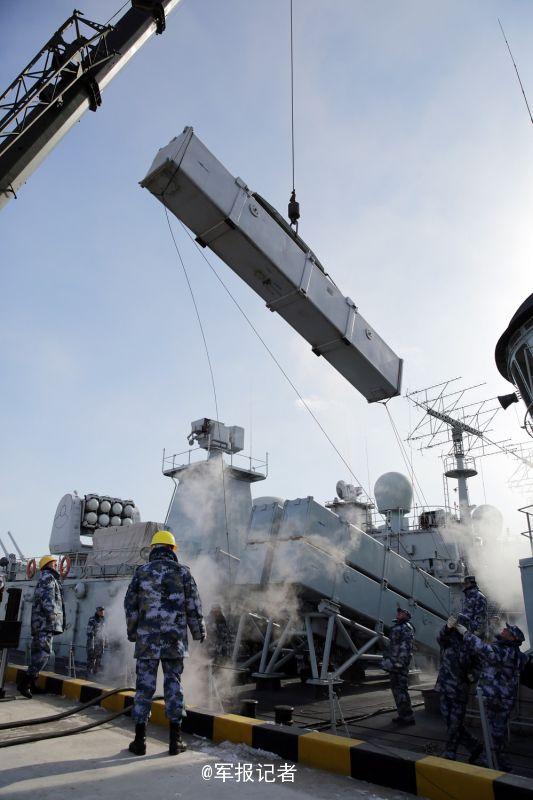 石家庄号导弹驱逐舰服役，引领海军新时代的强大力量，石家庄号导弹驱逐舰引领海军新时代，强大力量正式服役