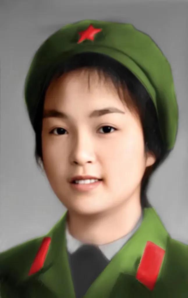 揭秘65式军装女兵大花背后的故事，揭秘65式军装女兵大花背后的传奇故事