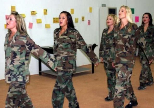 美国女兵集体怀孕事件，深度解析背后的原因与影响，美国女兵集体怀孕事件，深度探究背后的原因与影响