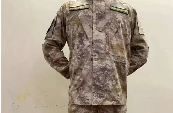最新星空迷彩服图片展示与解析，星空迷彩服最新图片展示与深度解析
