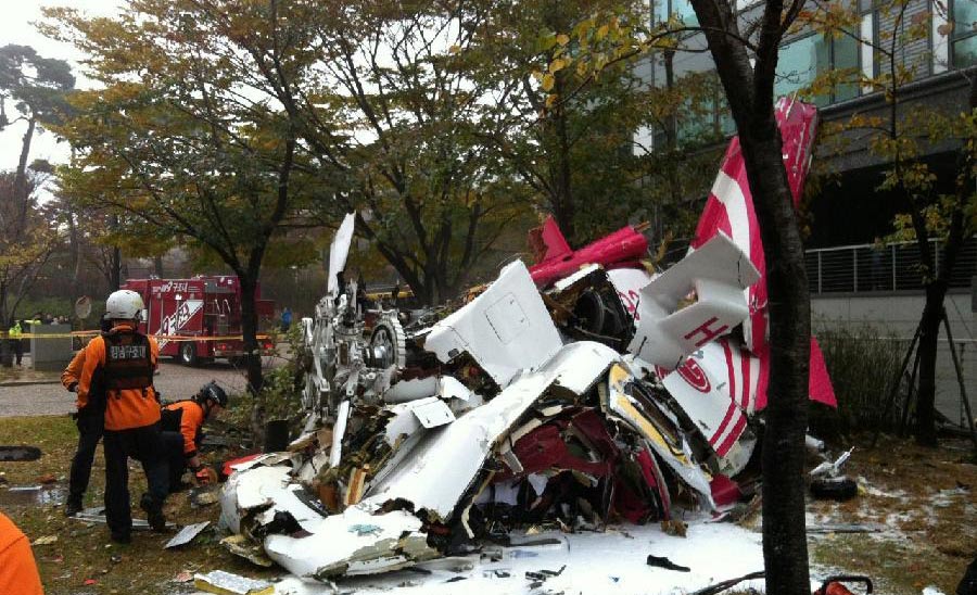 韩国直升机撞楼事件，深度解析背后的原因与影响，韩国直升机撞楼事件，深度剖析背后原因与影响