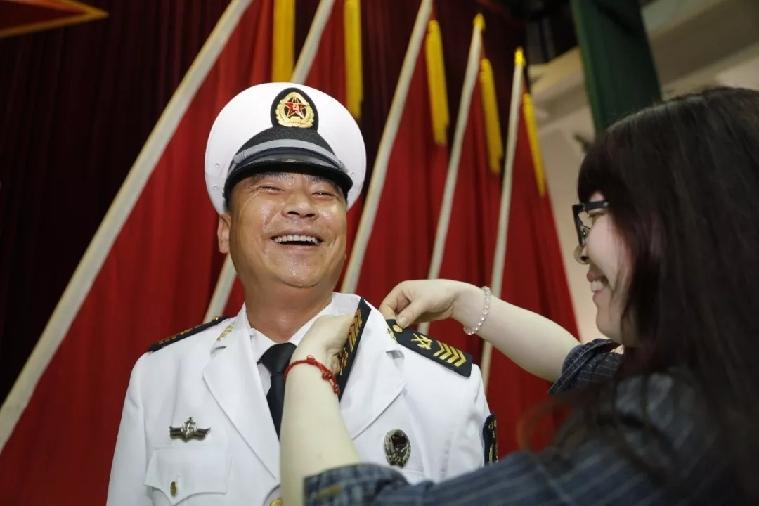 泉州舰，揭示中国海军新一代战舰的雄姿，中国海军新一代战舰雄姿，泉州舰揭示实力
