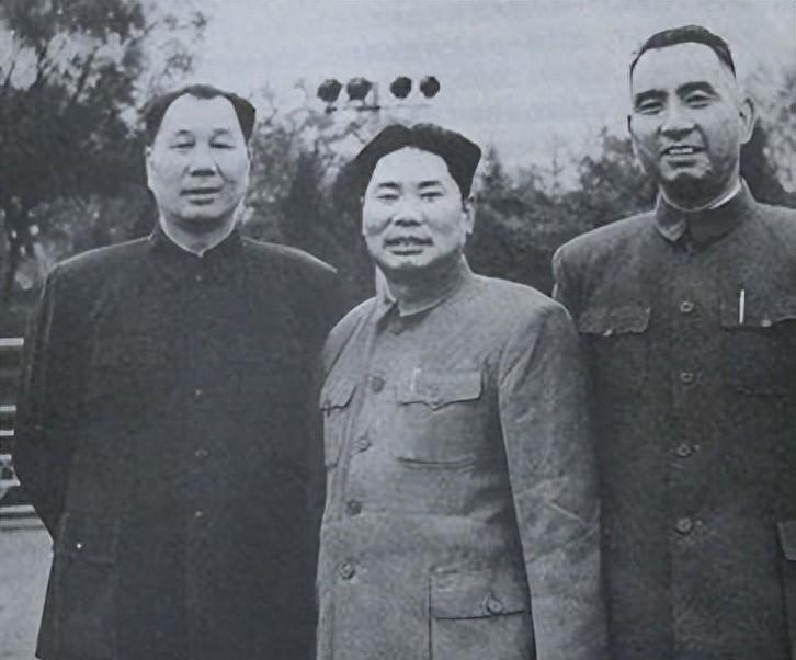 三军仪仗队张震，荣耀与责任并存，三军仪仗队张震，荣耀与责任并重的人生之旅