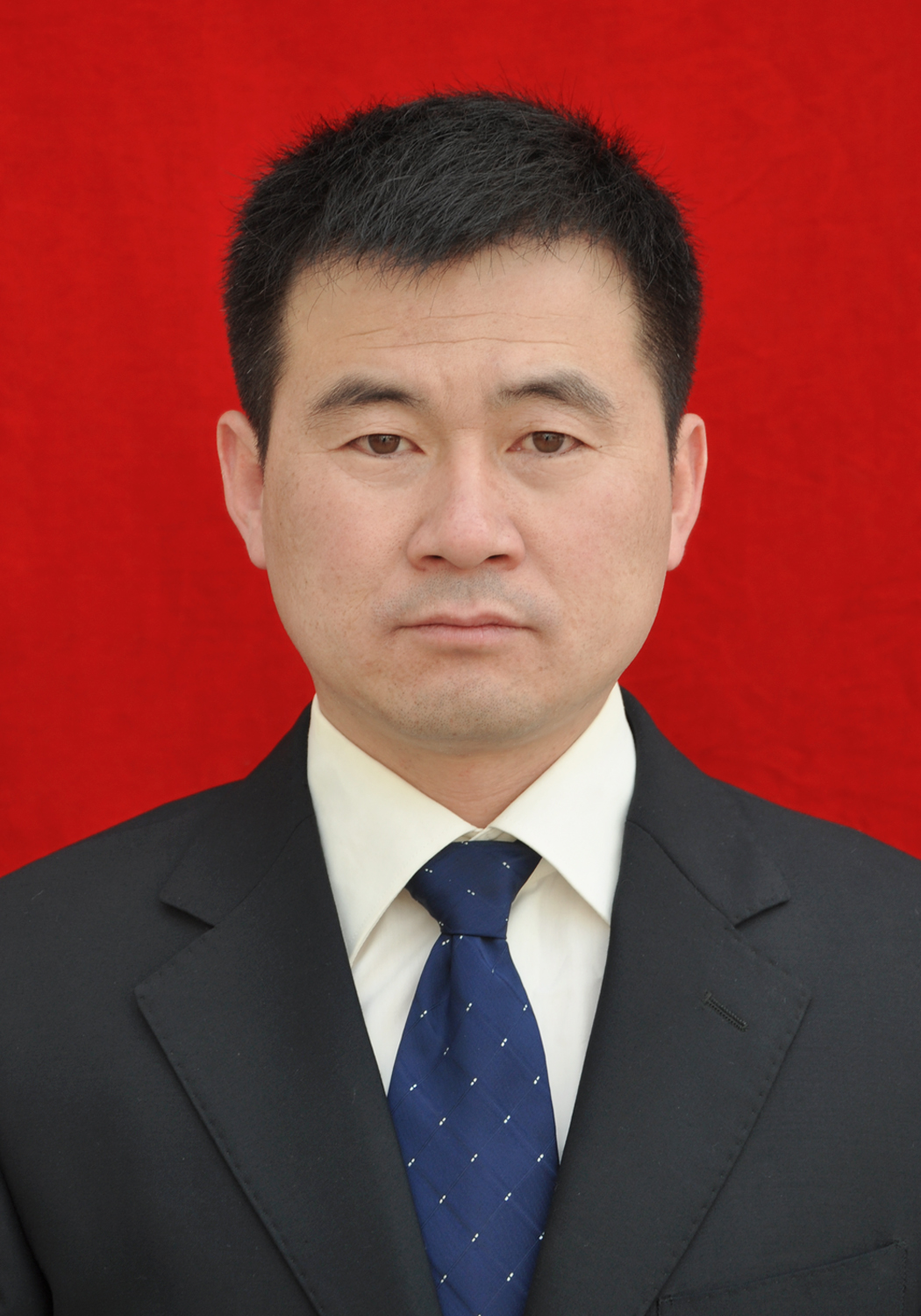 丁晓军一家三口温馨照片与背后的故事，丁晓军一家三口的温馨瞬间与背后的故事