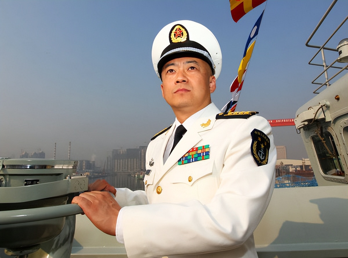 中国海军舰队优秀舰长，领航新时代的航海英雄，领航新时代，中国海军舰队杰出舰长铸就航海传奇