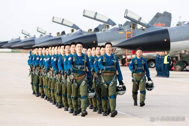 主角是空军有个系统的小说，探索空中力量的神秘面纱，探索空中力量的神秘面纱，空军系统传奇小说