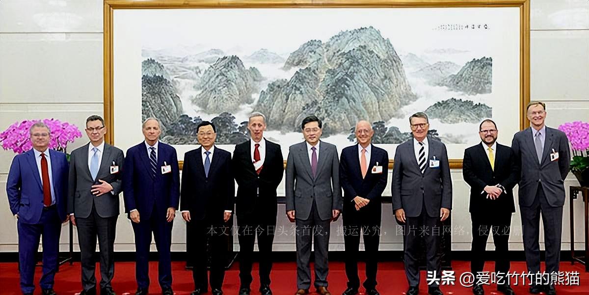 美国最高将领，领导力量与全球视野，美国最高将领，全球领导力与战略视野