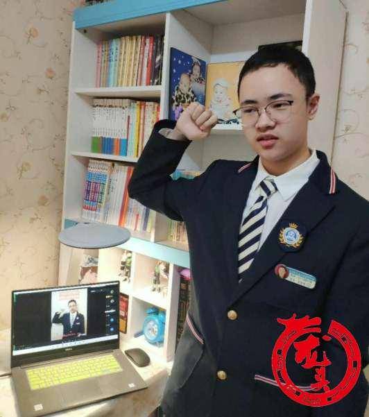 黎登贵5公里成绩，超越自我的壮举，黎登贵，超越自我极限，刷新五公里壮举新纪录