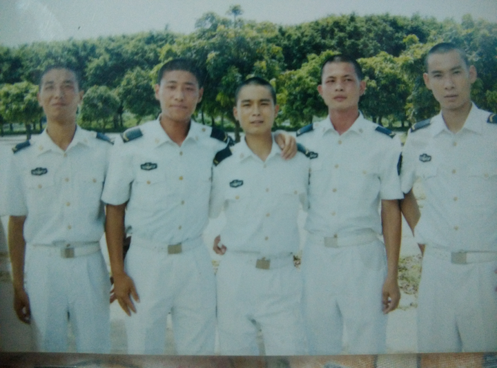 海军义务兵会发几套军装？全面解读海军义务兵军装发放制度，海军义务兵军装发放制度解析，军装数量及发放全面解读