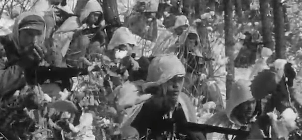 长津湖与志愿军，究竟哪个更引人入胜？，长津湖与志愿军，哪个更吸引人心？