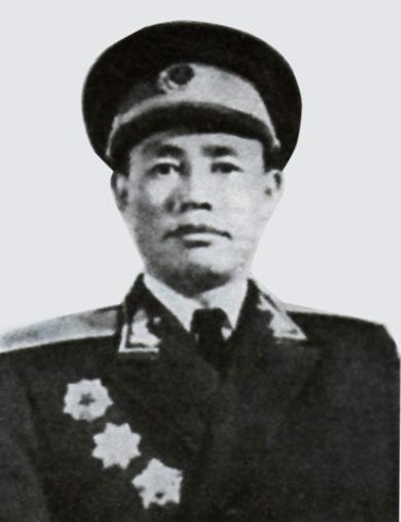李中林中将个人简历，李中林中将个人简历，军事生涯与成就概览