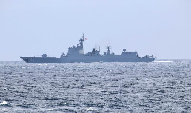 揭秘中国海军的骄傲，052B型导弹驱逐舰的垂发数量，中国海军骄傲，揭秘052B型导弹驱逐舰垂发数量