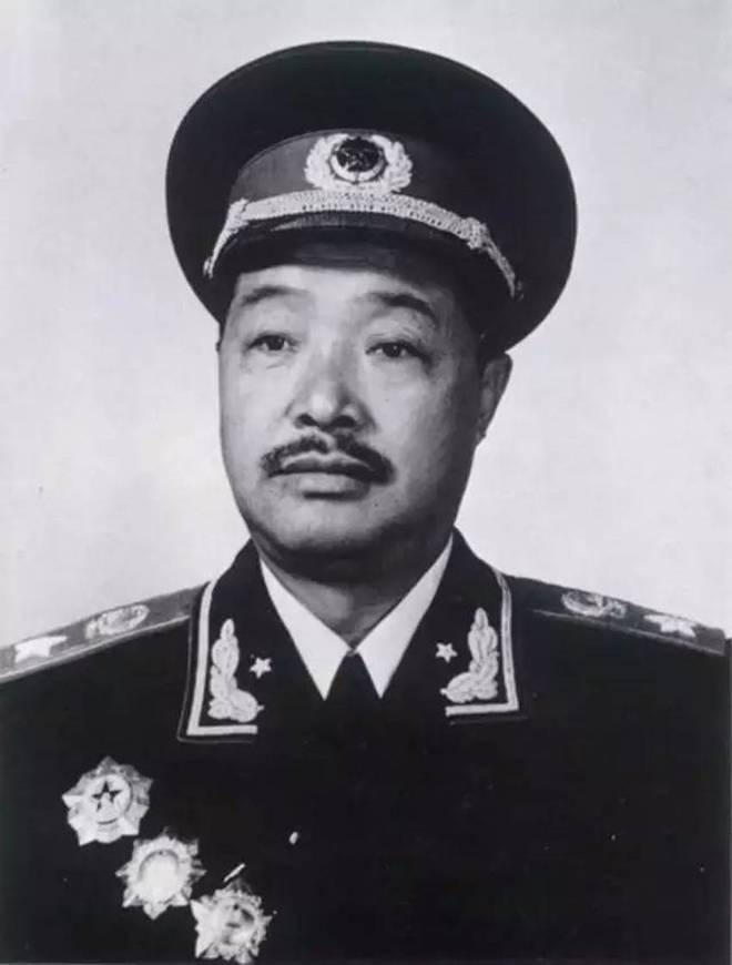 丁晓军将军图片，探索他的生平与贡献，丁晓军将军生平与贡献概览，图片探索之旅