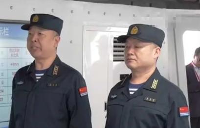 舰长是什么级别的干部？全面解读海军舰长职务与级别，海军舰长职务与级别的全面解读，舰长是什么级别的干部？