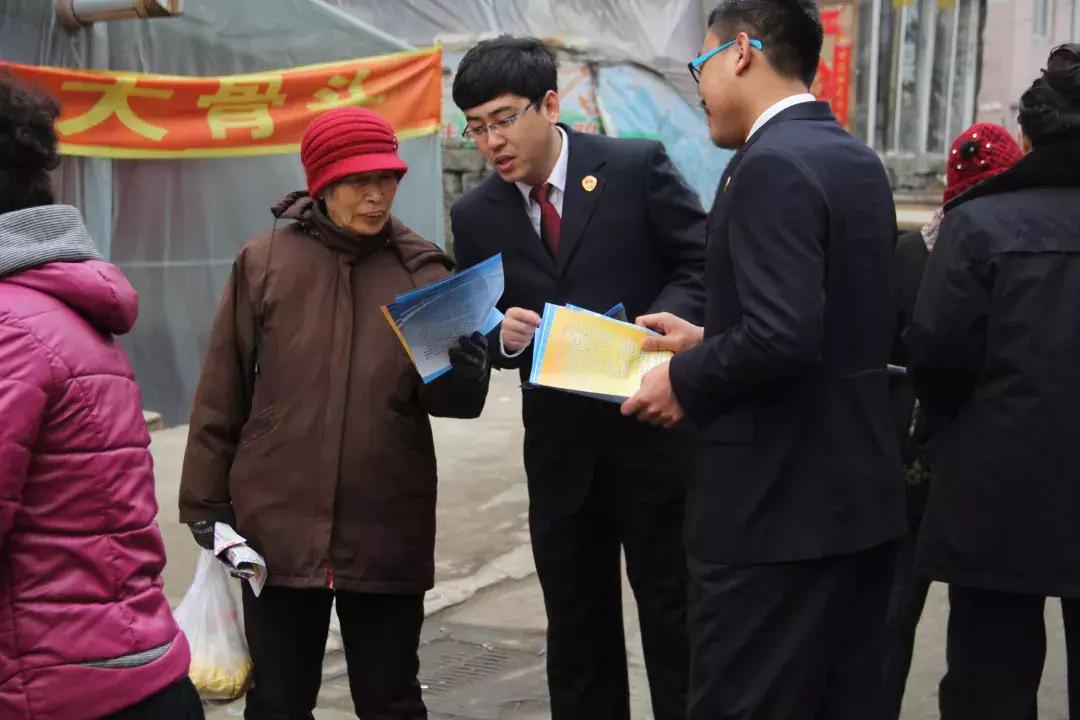 一等功奖励多少人民币，荣誉与价值的体现，一等功奖励金额及荣誉价值体现