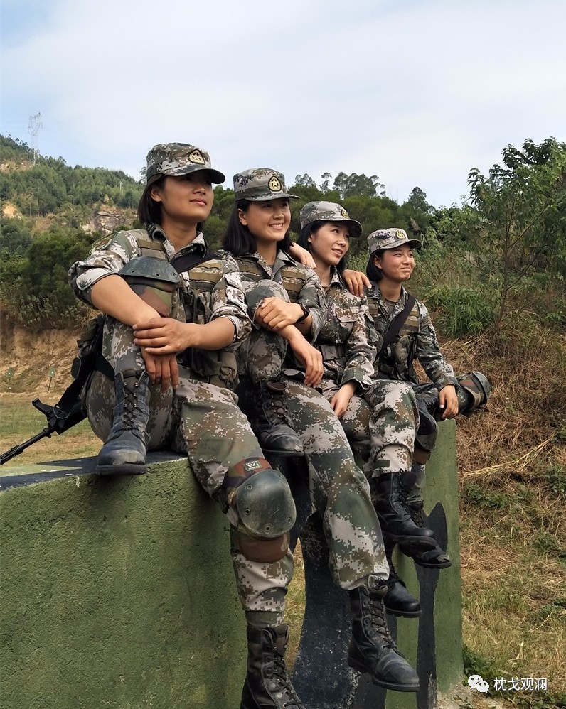 闪耀战场，14集团军特战女兵的荣耀与挑战，闪耀战场，特战女兵的荣耀与挑战——第14集团军的荣耀篇章