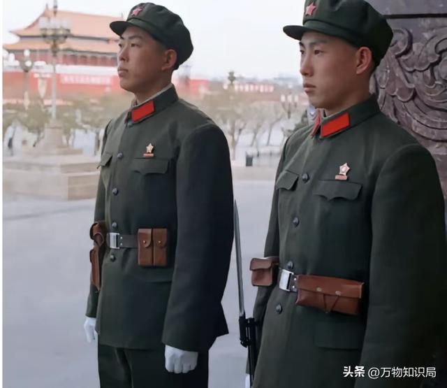 七十年代军装图片，历史回忆与时尚重现，七十年代军装图片，历史回忆与现代时尚的重现之旅