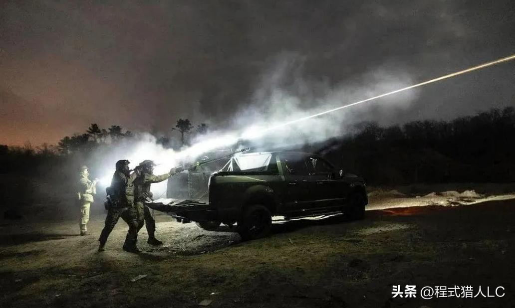 关于空军招飞是否接受女生报名的探讨——以2023年为例，空军招飞是否接受女生报名探讨，以2023年为例